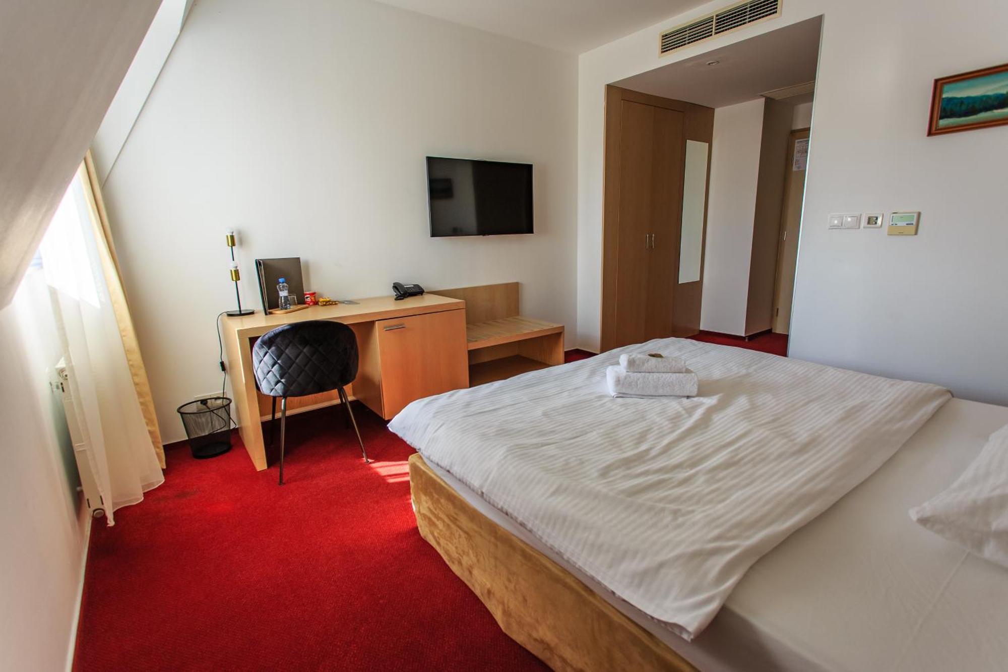 Hotel Villa Necas Zilina Žilina Exterior foto