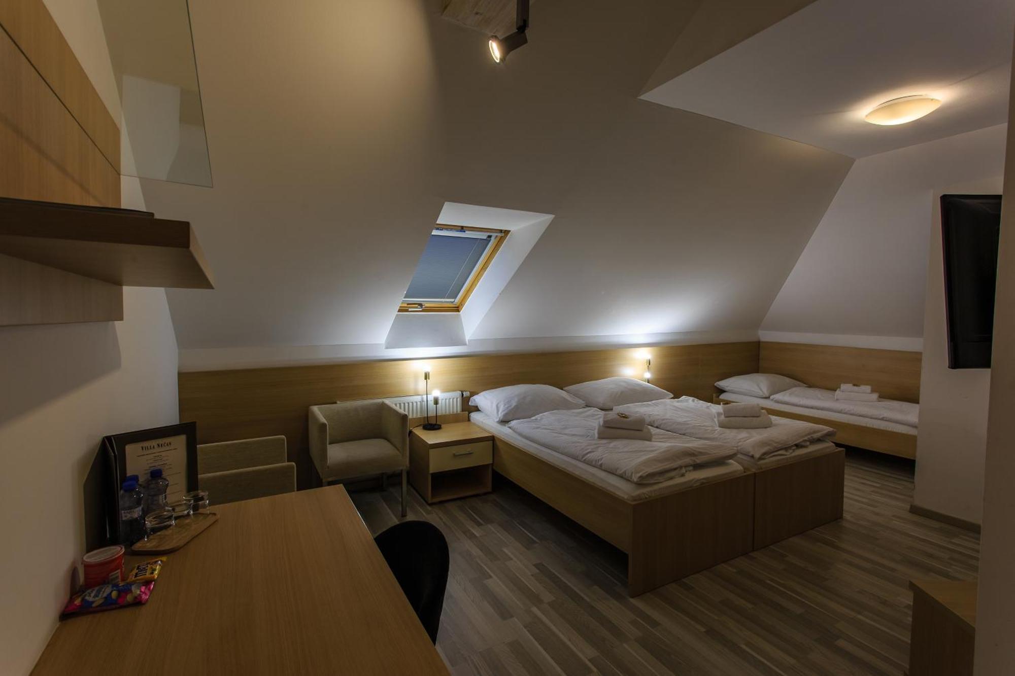Hotel Villa Necas Zilina Žilina Exterior foto
