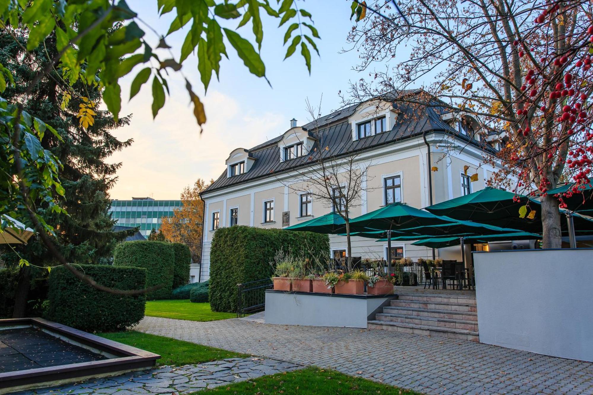 Hotel Villa Necas Zilina Žilina Exterior foto